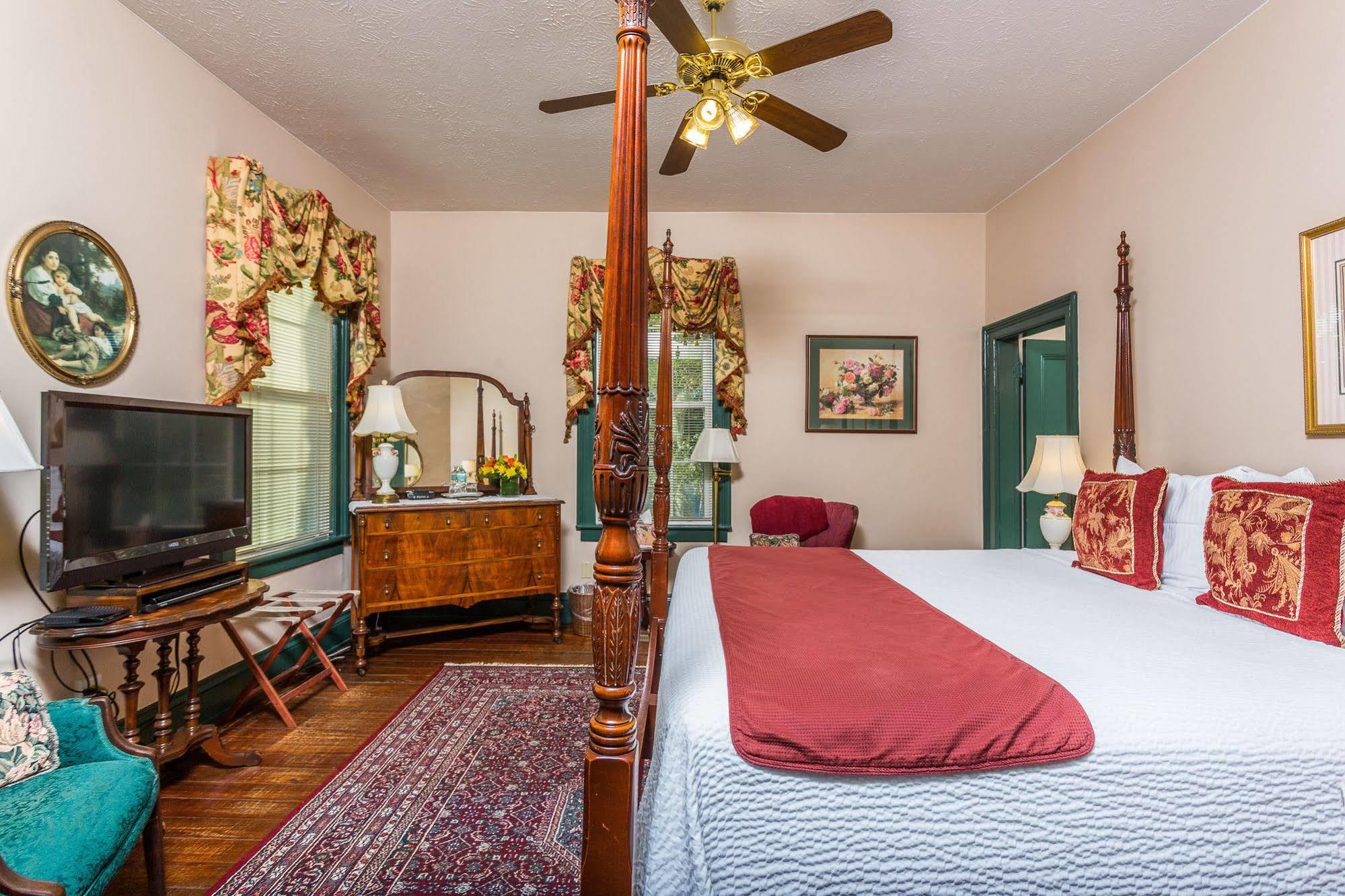 Spencer House Inn Saint Marys Bagian luar foto