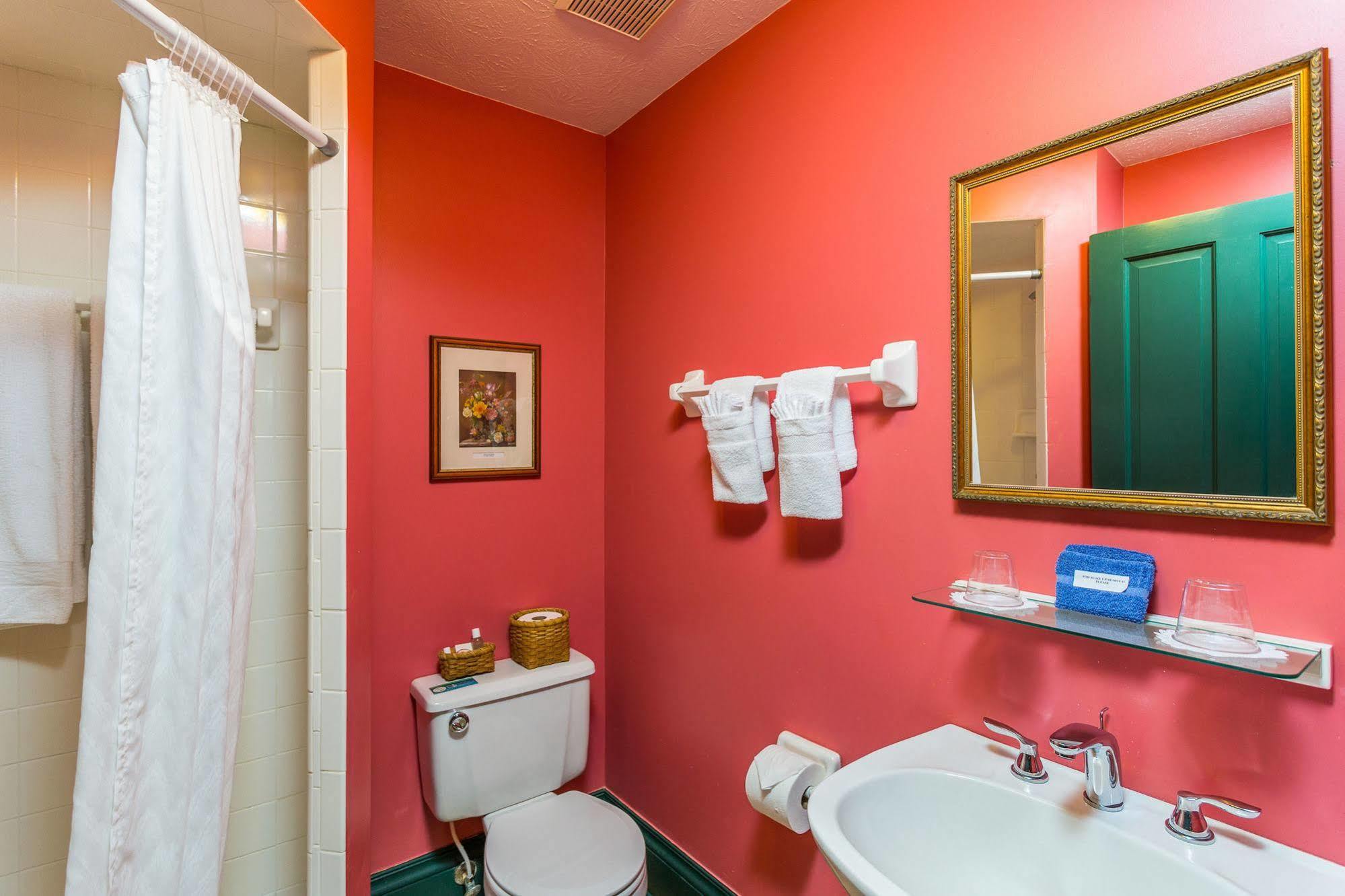Spencer House Inn Saint Marys Bagian luar foto
